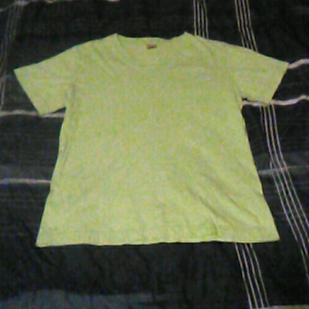 Womens short sleeve shirt